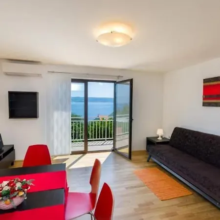 Ostovic Apartment *