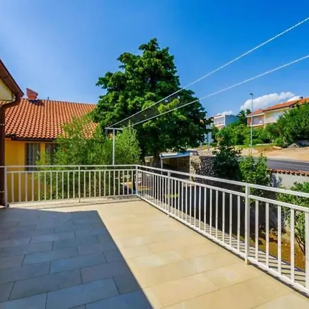Ostovic Apartment