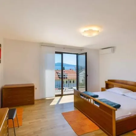Ostovic Apartment Novi Vinodolski