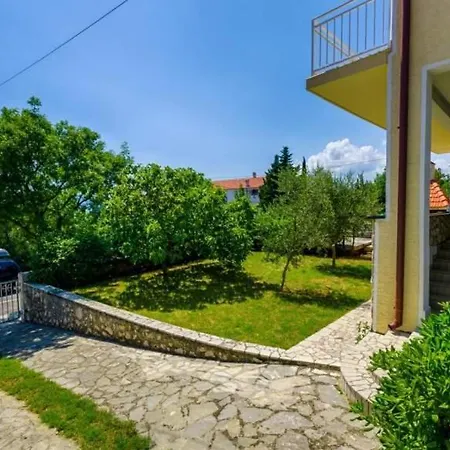 Apartment Ostovic