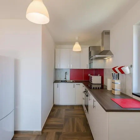 Apartment Ostovic *